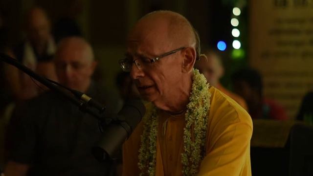 2024.08.21 - Киртан (Маяпур) смотреть онлайн