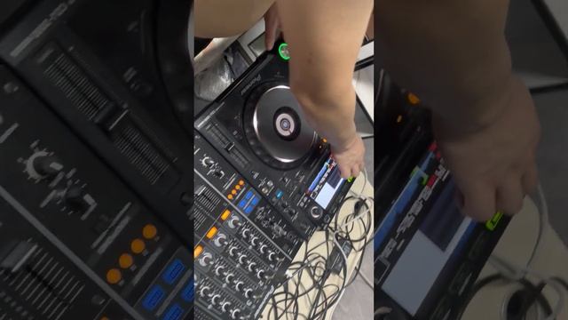 Комплект микшер djm850+ 2 деки cdj2000nxs смотреть онлайн
