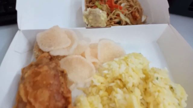 CHOWKING CHICKEN LAURIAT | LUCH#13 | BELABELA CARINA смотреть онлайн