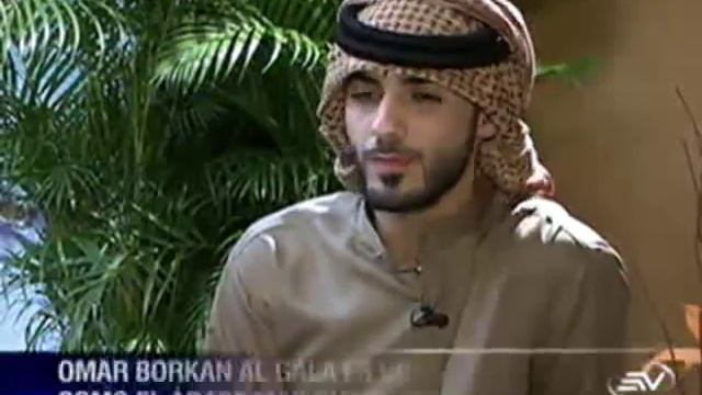 El famoso modelo árabe Omar Borkan Al Gala dialogó con Ecuavisa
