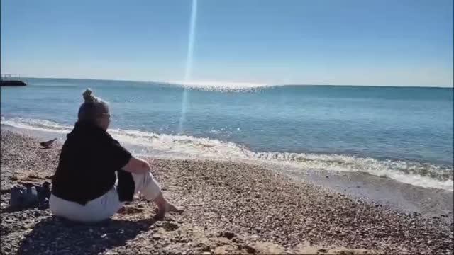 Релакс. Лебединое море Чайковский. Крым февраль.