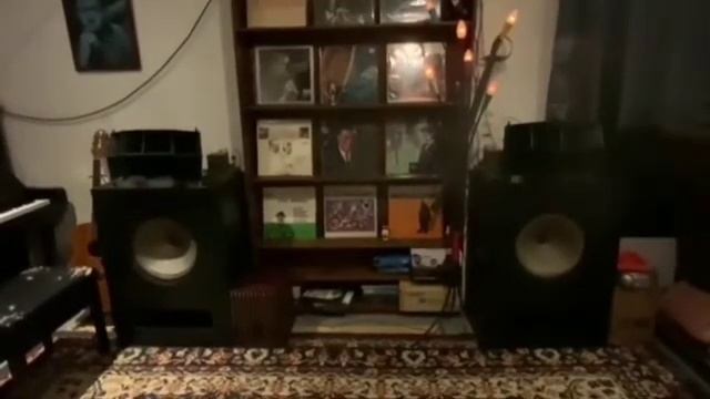 Speaker Switch test смотреть онлайн