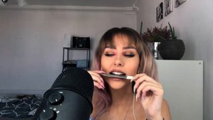 SUPER FAST ASMR - 100 TRIGGERS IN 10 MINUTES