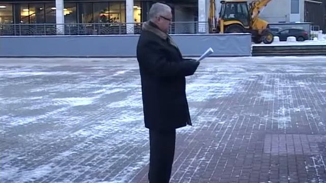 КРТВ. Ежеквартальный смотр комплексных сил УМВД прошёл на площади у ДК смотреть онлайн