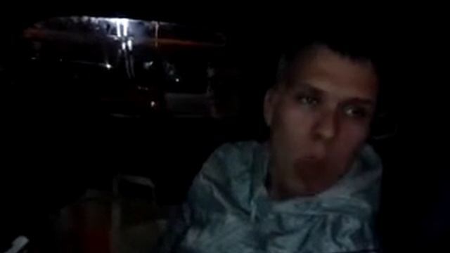 ЛЕША_УГОЩАЕТ_video-2011-08-08-01-41-08.mp4 смотреть онлайн