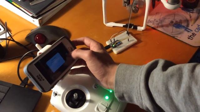 DJI Phantom LED command prototype смотреть онлайн