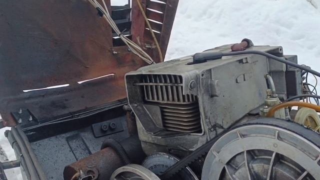 Снегоход Икар с двигателем от бурана.#икар #снегоход #буран #snow #зимнийсезон