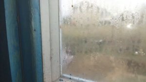 Как аккуратно покрасить окно не запачкав стекло