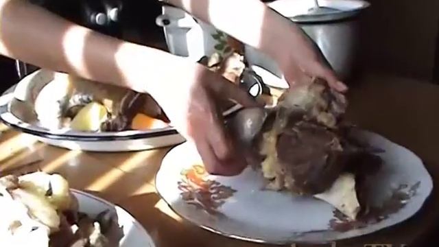 Kazakstan, ALMATY / national food БЕШБАРМАК Beshbarmak смотреть онлайн