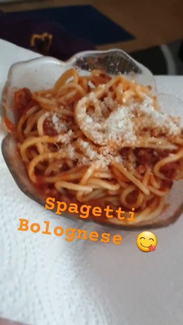 spagetti bolognese #food #foodie #spaghetti #bolognese #italian #pasta #yummy #delicious #shorts смотреть онлайн