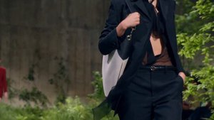 Gucci RESORT 2025 Мода в Лондоне ! Одежда для отдыха и путешествия