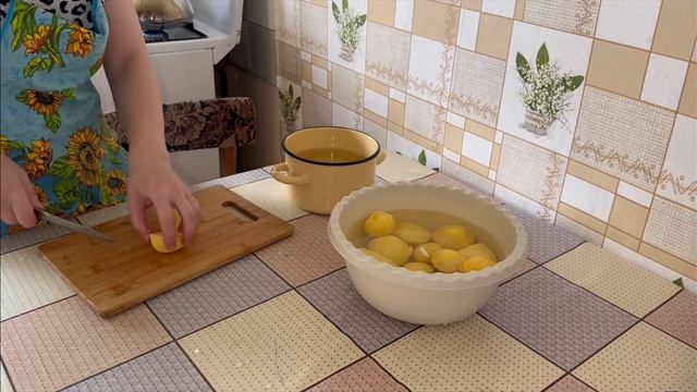 Готовка и уборка на кухне