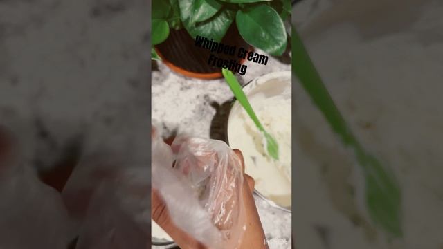 How to make Whipped Cream Frosting.#viral #cake #cakedecorating#food #shorts #cakeshorts