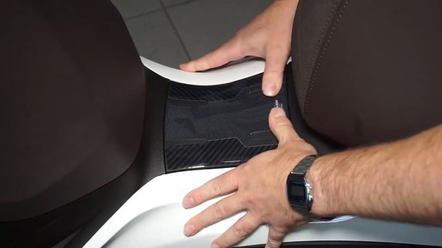 LabelBike® 3D STICKERS Tank flap compatible with Piaggio Beverly - Beverly S 2021 Motorcycles смотреть онлайн