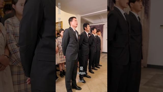 MultiSub首富千金閃婚小保鏢，誰知對方竟是帝國大佬；新婚夜他緊張地不知所措，她將他壓在床上：真沒想到你還是個處男#我的閃婚老公是豪門#cdrama#短劇全集#最新短劇
