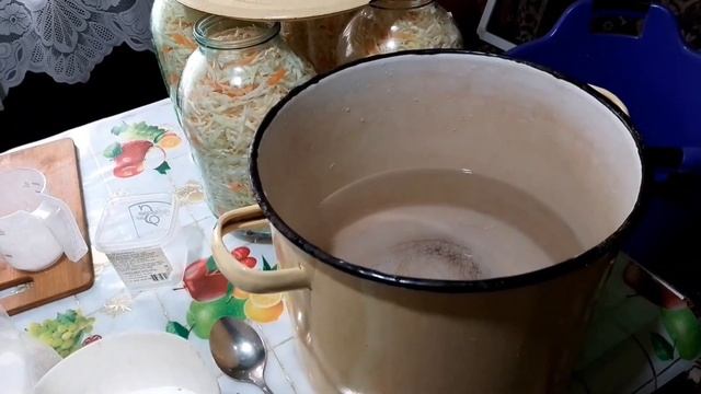 Вкусная, хрустящая маринованная капуста / капуста- пелюстки в маринаде/
