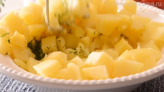 Этот рецепт от бабушки всех ошеломил! Легкий сытный ужин из картошки и фарша! Готовим дома смотреть онлайн