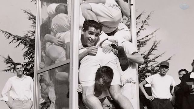 На Этом ФОТО Снято НЕЧТО Шокирующее! Эта Тайна До Сих Пор НЕ РАЗГАДАНА! Топ 20 смотреть онлайн