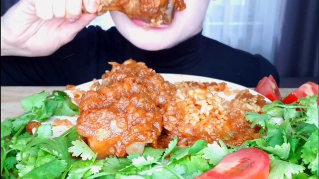 ASMR eating/ Indian chicken curry 🍛 😋 смотреть онлайн