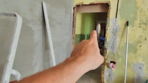 Штукатурка без маяков . Плоскость и уровень . Ручное нанесение . 3 часть .