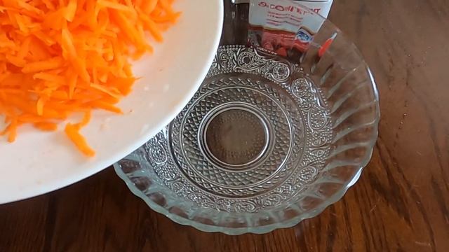 Mom's Carrot Salad/Мамин салат из моркови смотреть онлайн