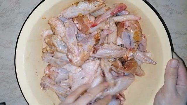 Крылышки в соевом соусе смотреть онлайн