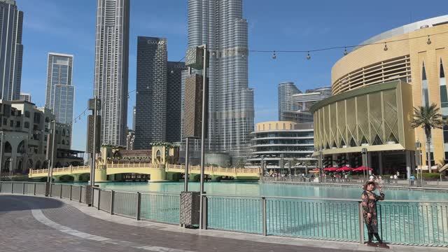 Дубай🇦🇪[4К] Центр Города, Бурж Халифа. Пешие прогулки по городу Дубай.