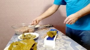 Как сделать голубцы из виноградных листьев, с помощью машинки для закрутки голубцов