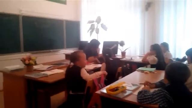 Учимся играть на домбре смотреть онлайн