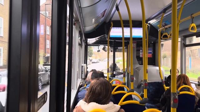 GAL London Central (Q) Route 360 | BYD D9UR ADL Enviro200EV | LJ66 CJX SEe50 смотреть онлайн