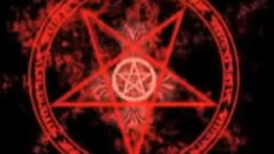 СТРАШНАЯ МУЗЫКА ^_^