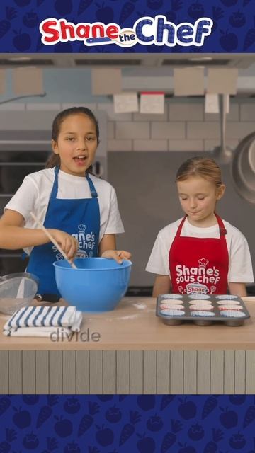 🧁 How To Make Honey Cupcakes! | Shane The Chef Kitchen #shorts #cupcakes #recipeshorts смотреть онлайн