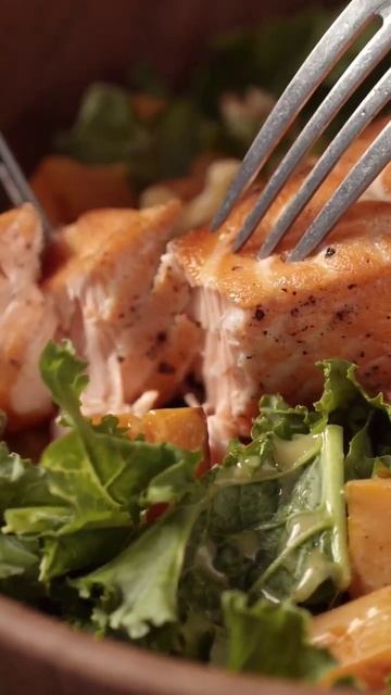 Красная рыба с МАНГАЛА , очень вкусно и полезно рекомендую вам попробовать сделать дома.....