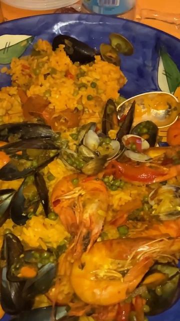 SPICY SEAFOOD PAELLA #shorts