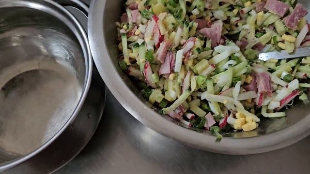 Окрошка на айране. Okroscka  kalte Sommersuppe