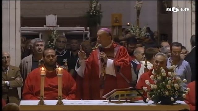 Il rientro della processione dei Santi Medici a Bitonto e la celebrazione finale смотреть онлайн