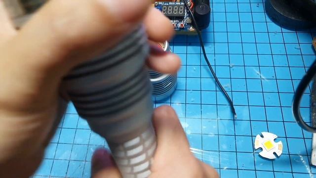 Super bright flashlight SFP55 100w -15000 lumen (đèn pin sử dụng 1 led có quang thông mạnh nhất ) смотреть онлайн