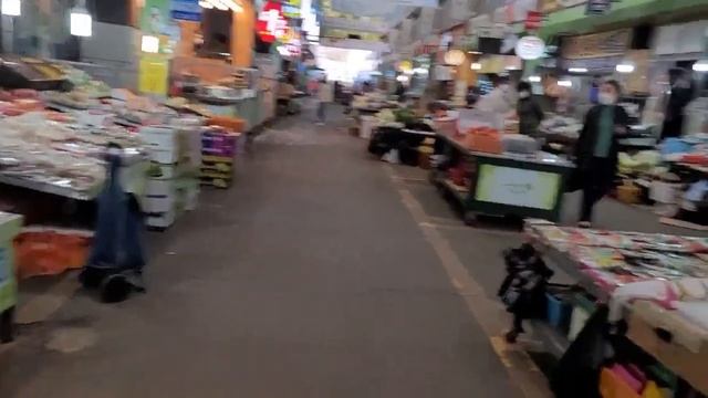 GUMI CITY PUBLIC MARKET By Bernadeth Orias смотреть онлайн