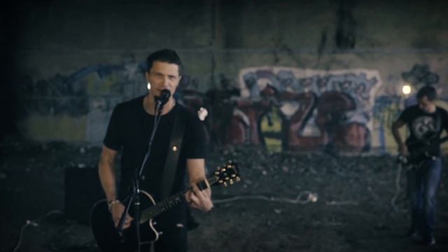 Сигнал - На уровне глаз Official Video