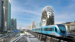 Первый вагон в метро в Дубае без водителя.