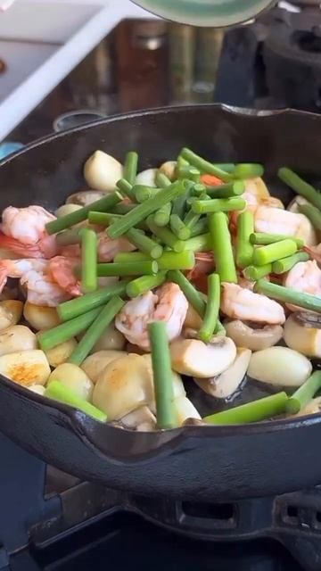 Stir-Fried Shrimp and Mushrooms with Truffle Sauce | Easy & Delicious Recipe смотреть онлайн