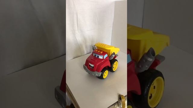 Самосвал Чак говорящий (Tonka) смотреть онлайн