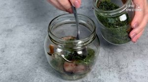 От такой селедки вы точно сойдете с ума. Сельдь маринованная с луком и укропом