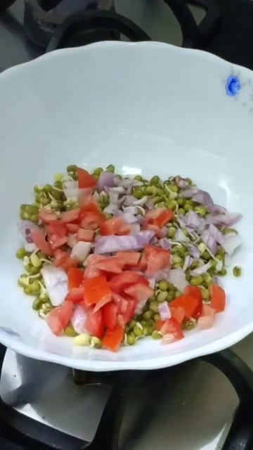 2 Min Healthy Salad Recipe | Diabetic | Weight Loss | Protein Boost #short #salad #vlog #trending смотреть онлайн