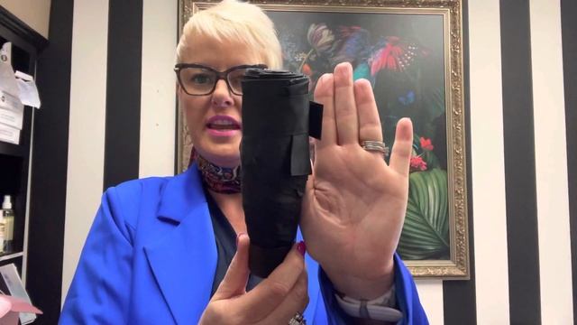 Mini pocket umbrella ~ Si Belle COLLECTIONS, V For Hair and Beauty NZ, Vicki Ogden-O'Fee смотреть онлайн