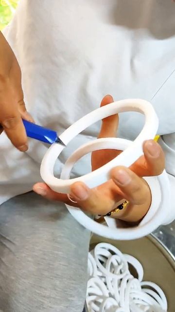 PTFE SEAL trimming by hand смотреть онлайн