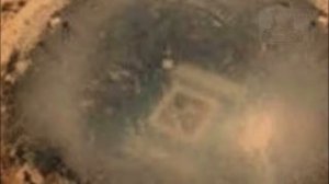 МАРСОХОД ПЕРСЕВЕРАНС ОБНАРУЖИЛ НЕКИЙ СТРАННЫЙ ОБЪЕКТ НА ПОВЕРХНОСТИ МАРСА  С НЕКИМ СООБЩЕНИЕМ.