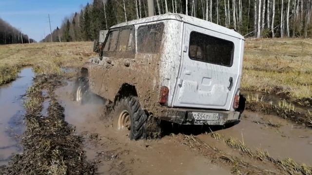 Шло 63е марта. Запретный шашлычник Иван на ЛЭПке поймал бензинового вора. смотреть онлайн