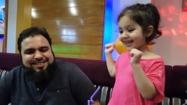 DINNER WITH FAMILY IN ARABIC RESTAURANT. смотреть онлайн