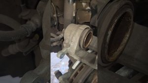 Первая замена колодок Haval Jolion. Заводские косяки при сборке.